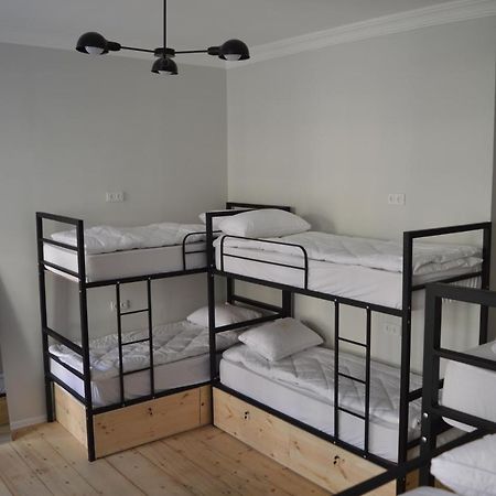Woodmood Hostel Тбилиси Экстерьер фото