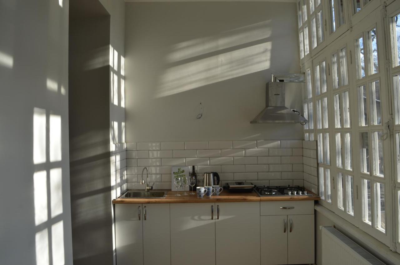 Woodmood Hostel Тбилиси Экстерьер фото