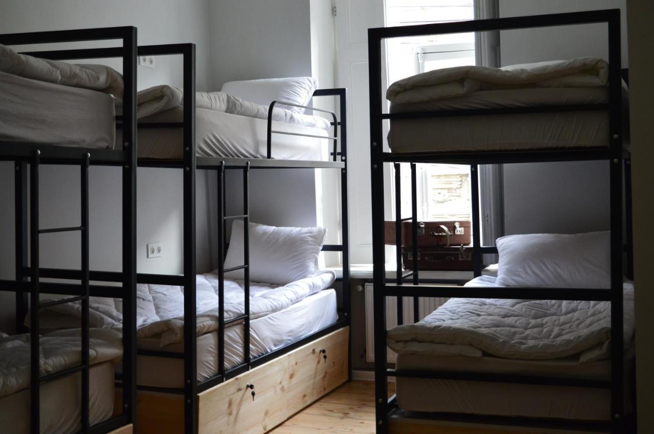 Woodmood Hostel Тбилиси Экстерьер фото