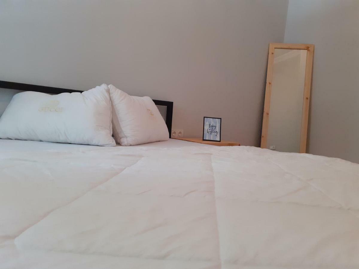 Woodmood Hostel Тбилиси Экстерьер фото